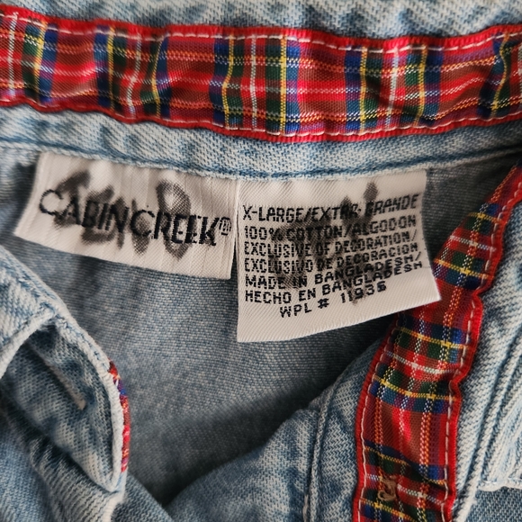 Vintage 90s Cabin Creek Embroidered Festive Holiday Horse Denim Button Up Shirt - Picture 3 of 5